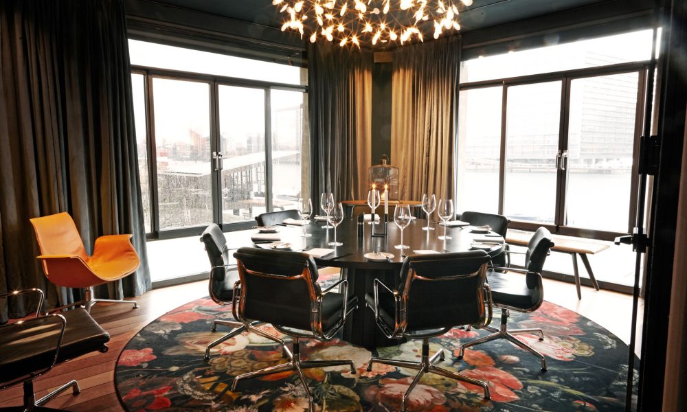 Møde- og selskabslokale